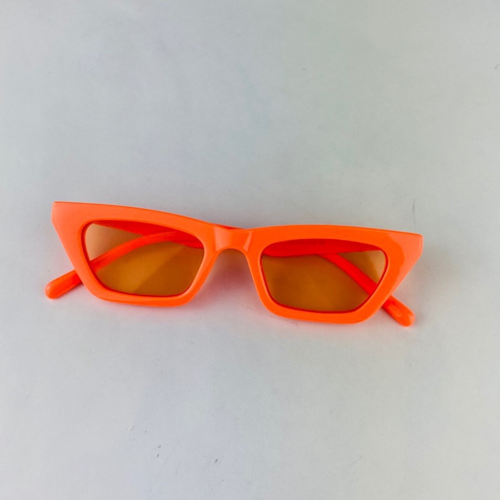 COPY - Orange cate eye frame sunglasses summer fu…